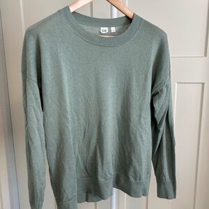 GAP Linen Sage Green Crewneck Sweater